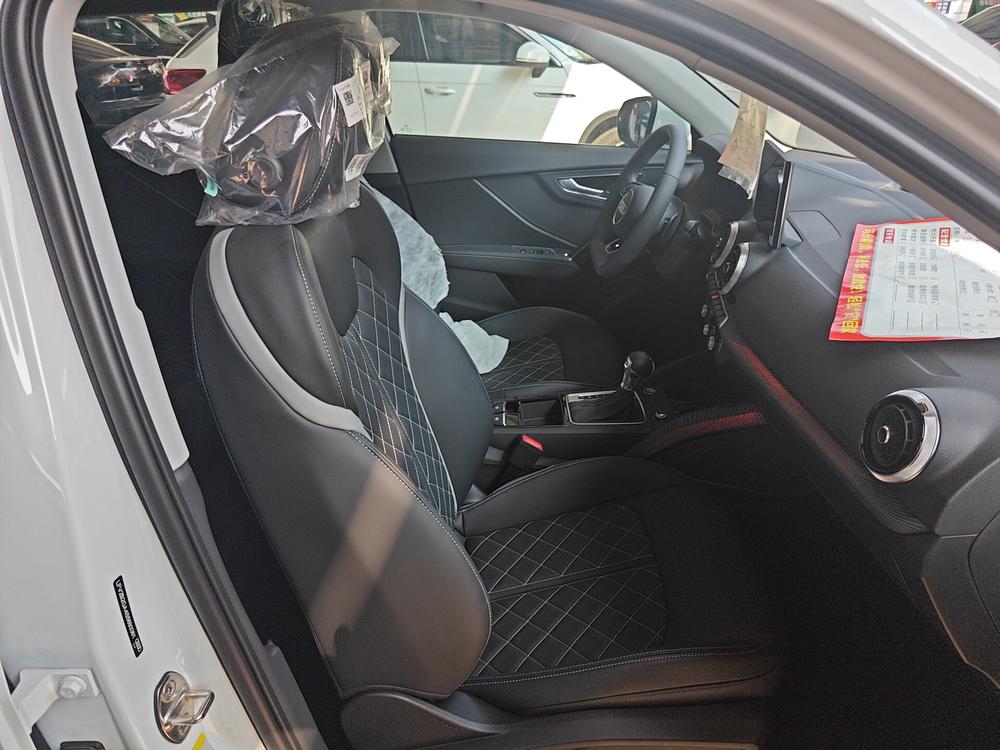 Audi Audi Q2L
