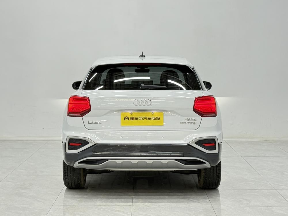 Audi Audi Q2L