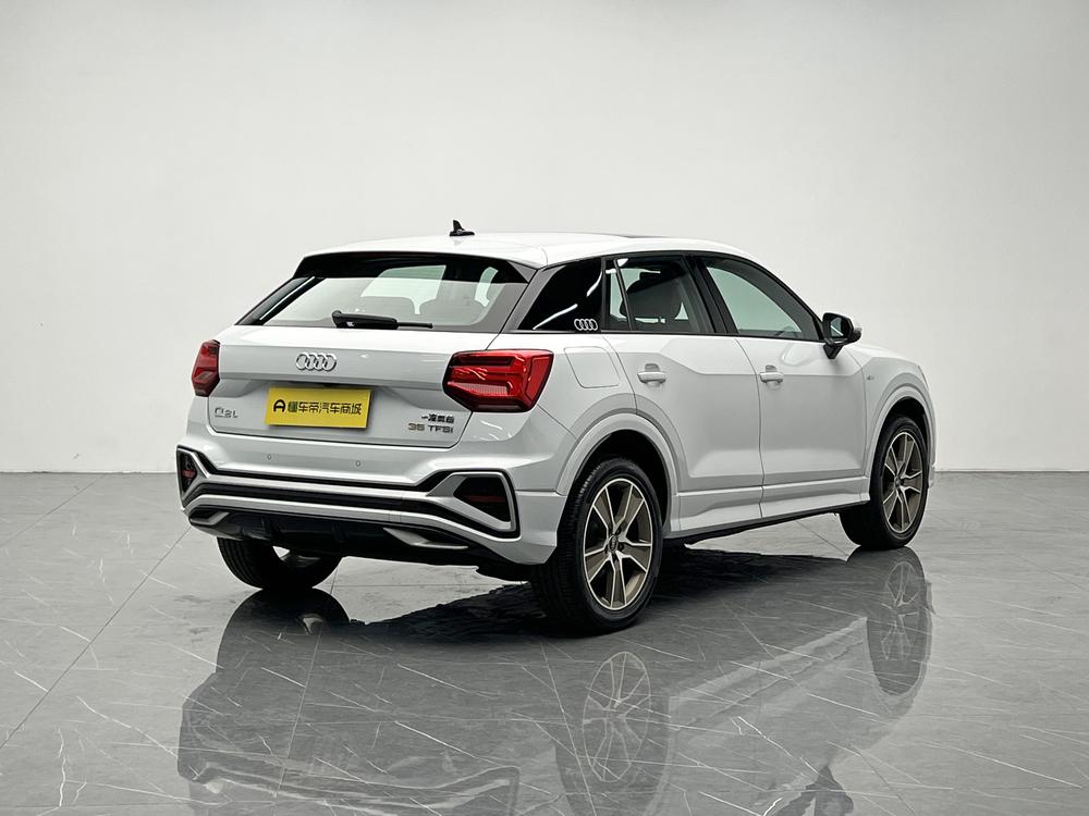 Audi Audi Q2L