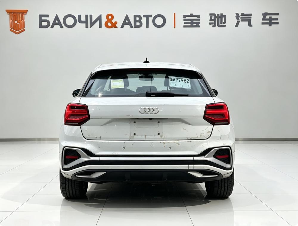 Audi Audi Q2L