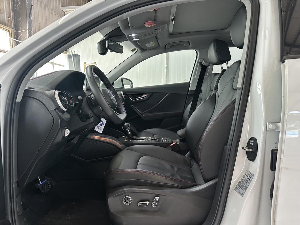 Audi Audi Q2L