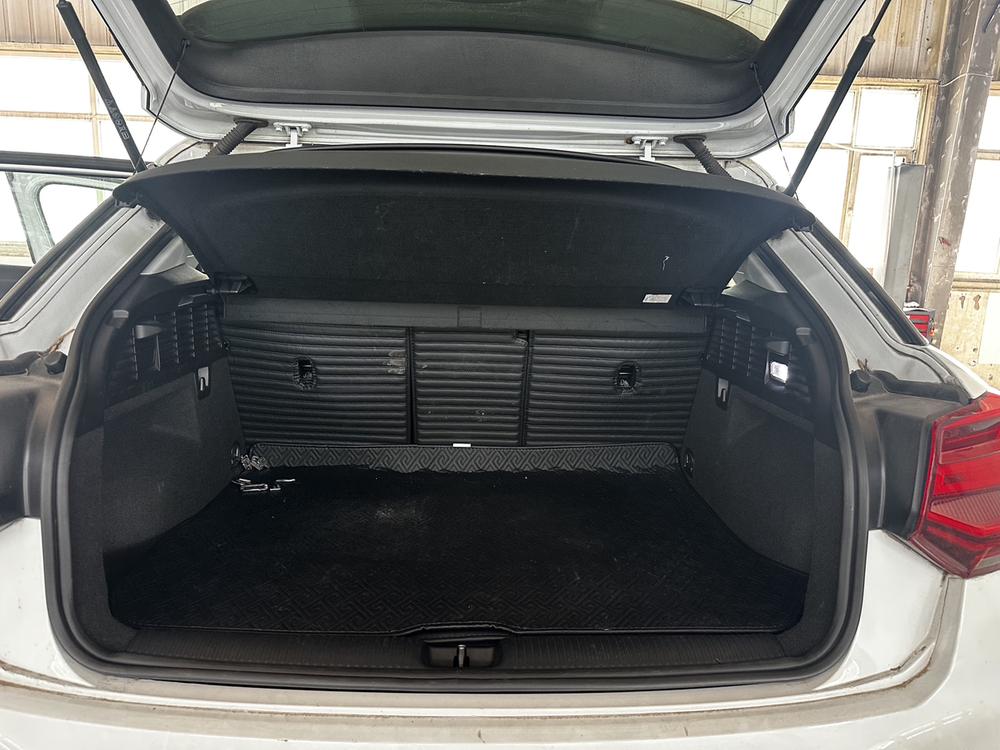 Audi Audi Q2L
