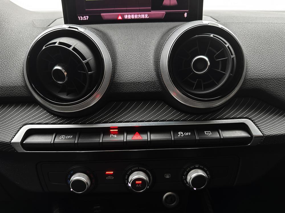 Audi Audi Q2L