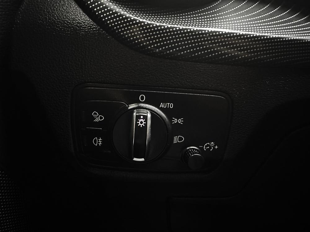 Audi Audi Q2L