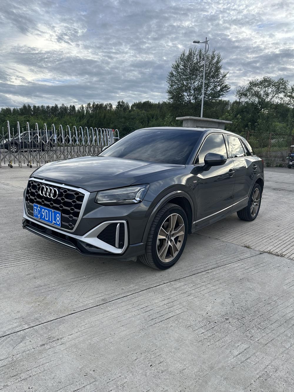 Audi Audi Q2L