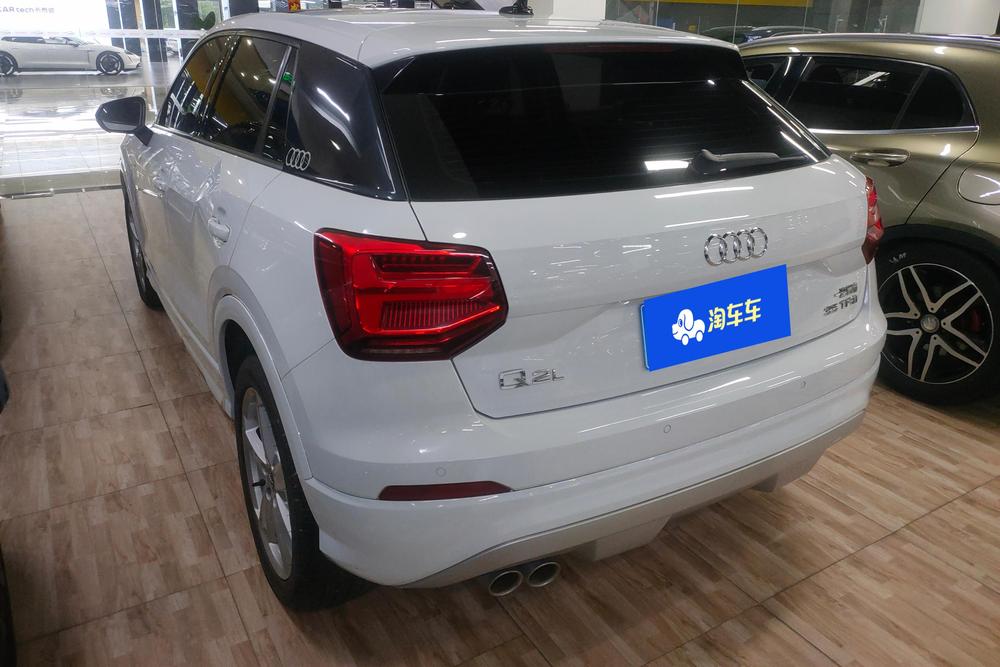 Audi Audi Q2L