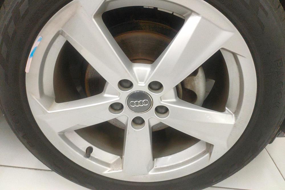 Audi Audi Q2L