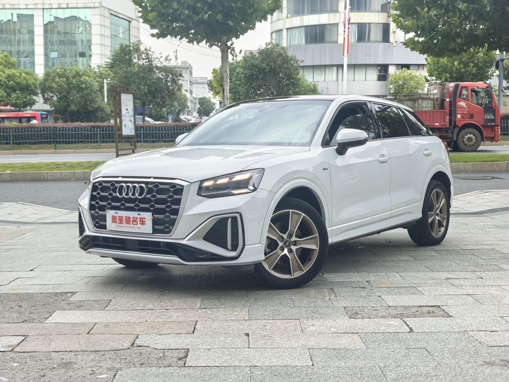 Audi Audi Q2L