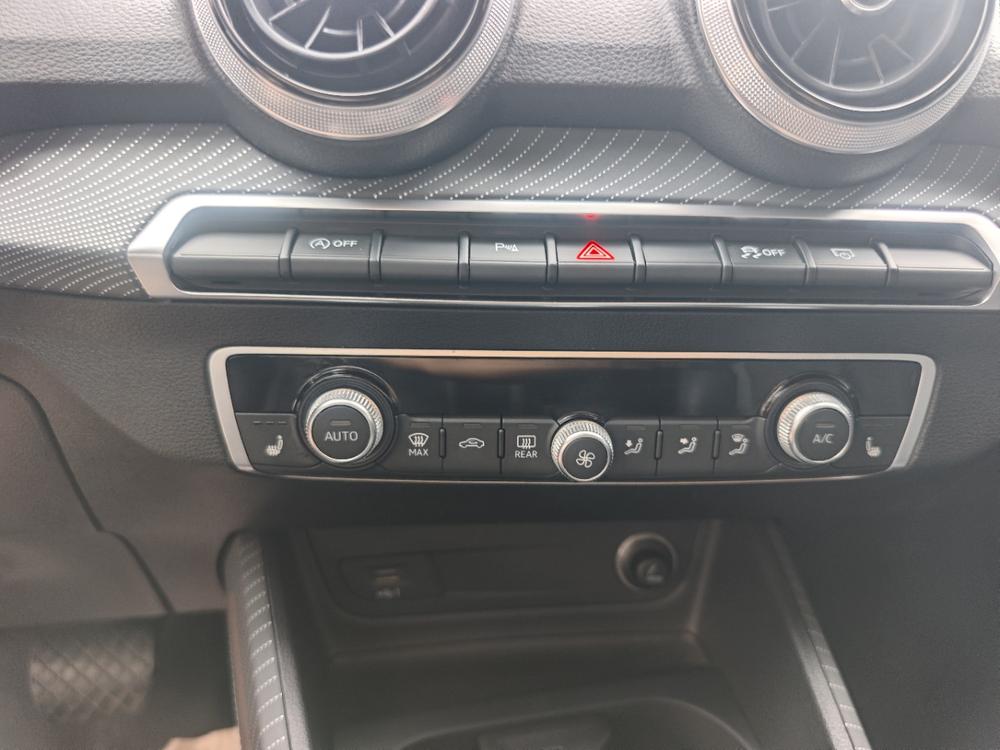 Audi Audi Q2L
