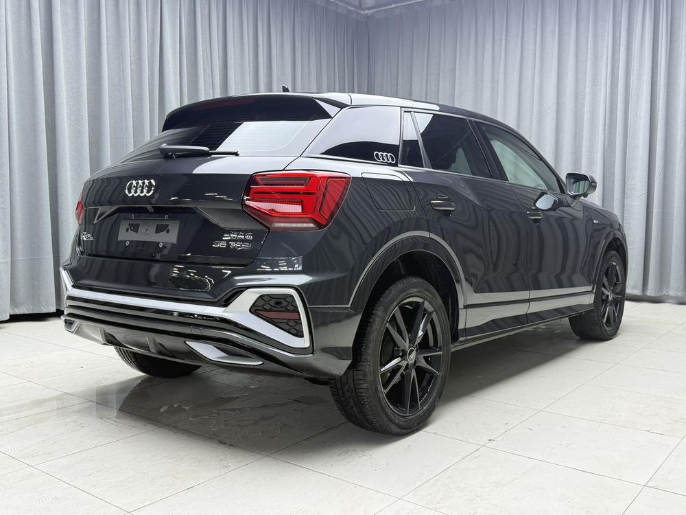 Audi Audi Q2L