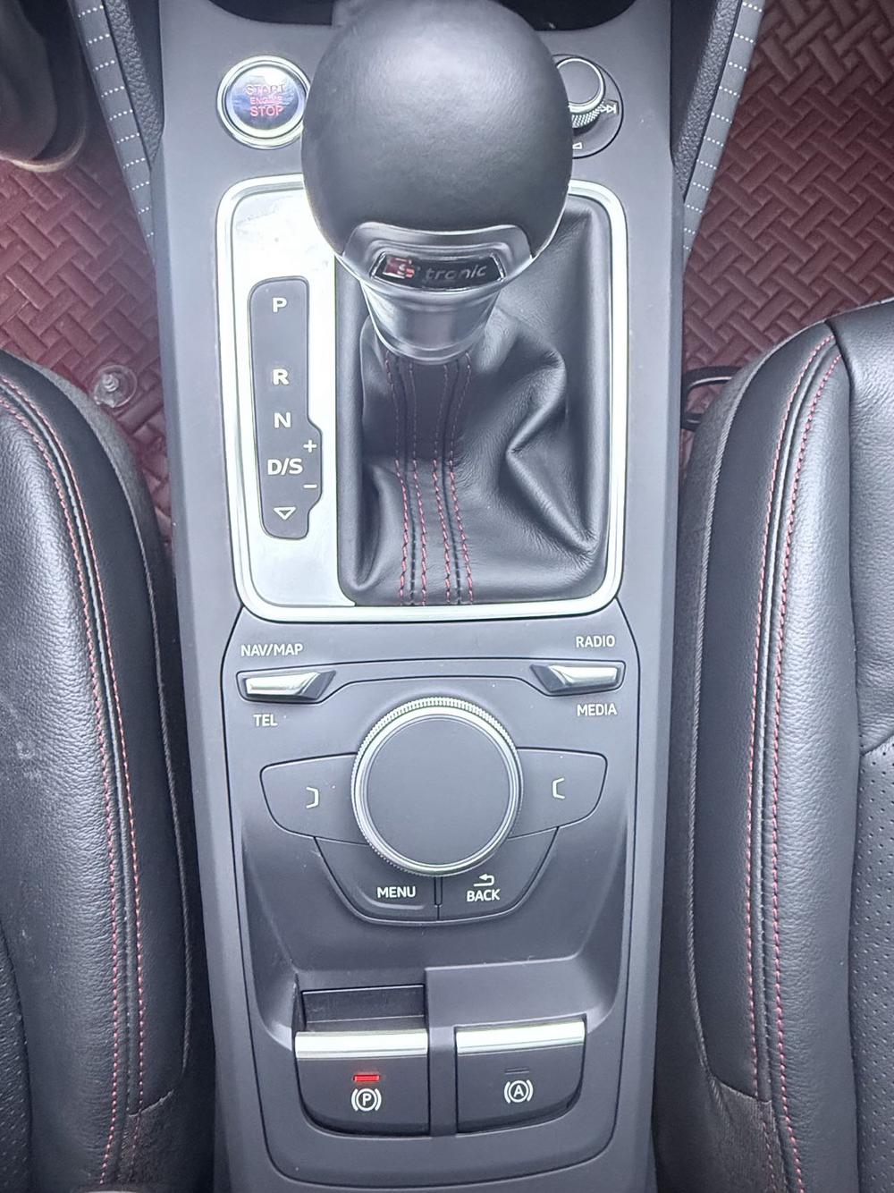 Audi Audi Q2L
