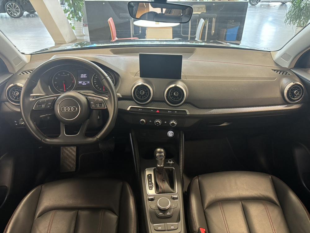 Audi Audi Q2L