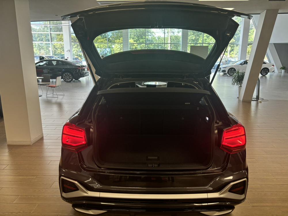 Audi Audi Q2L
