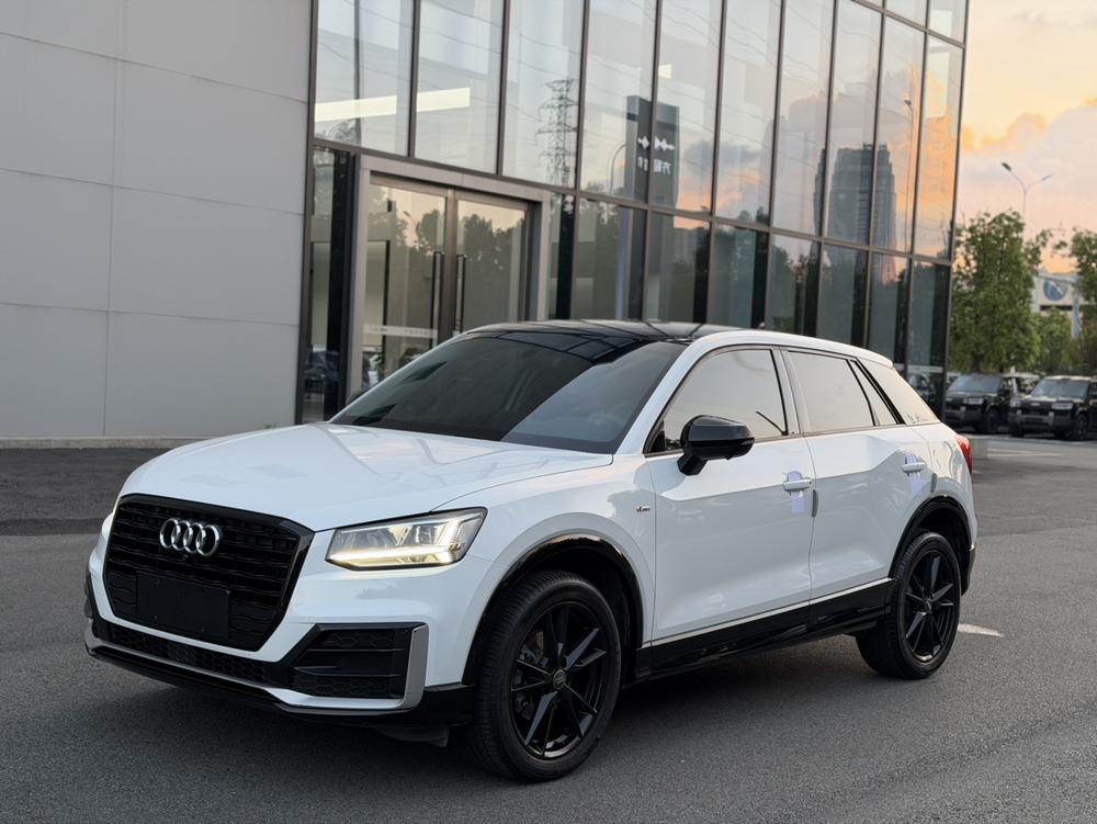 Audi Audi Q2L