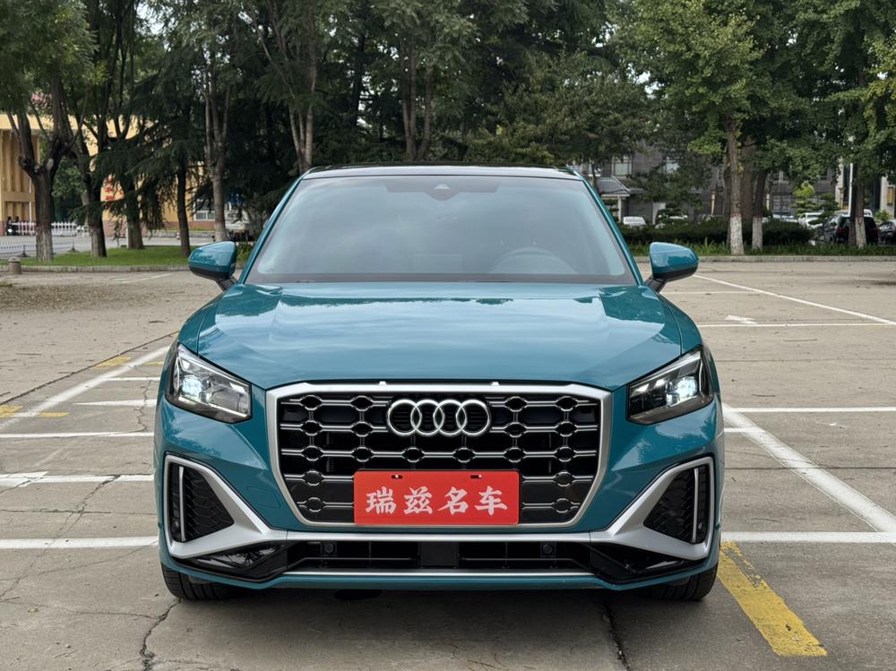 Audi Audi Q2L