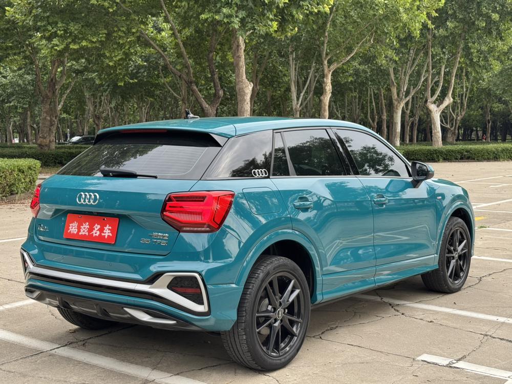 Audi Audi Q2L