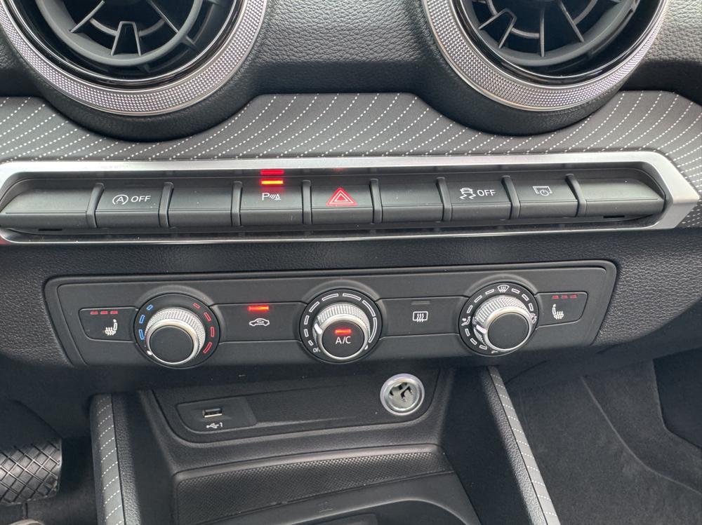 Audi Audi Q2L