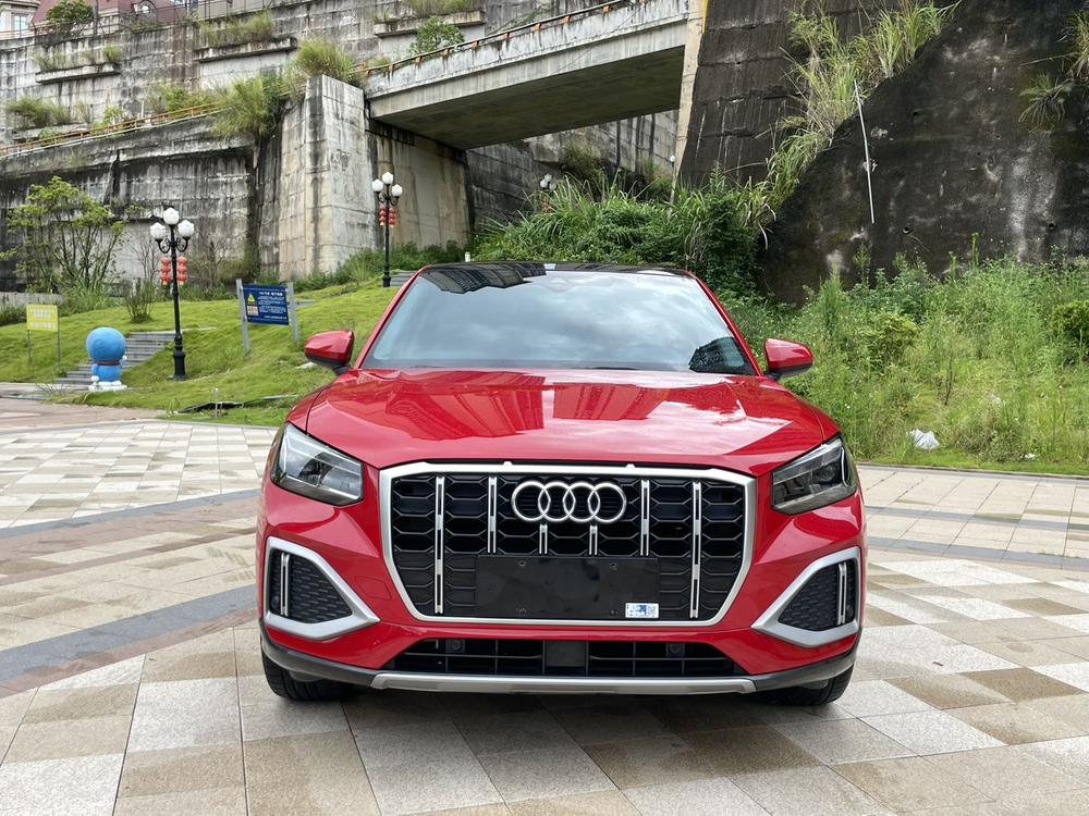 Audi Audi Q2L
