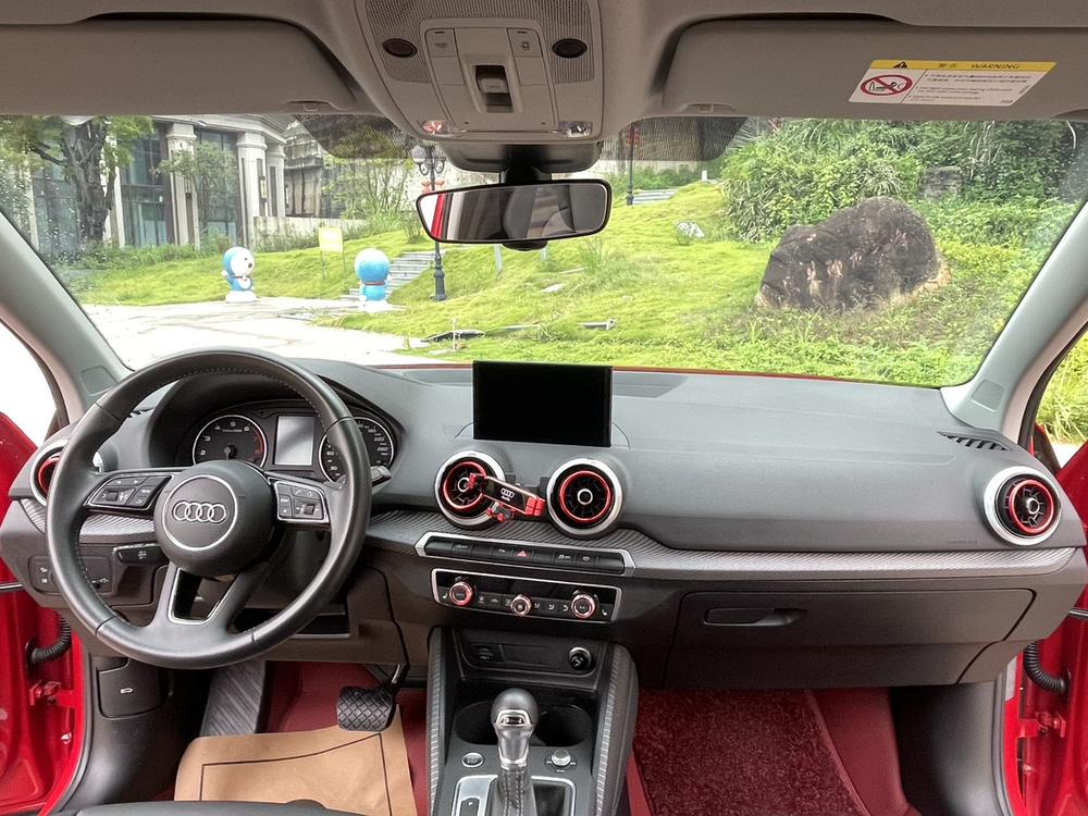 Audi Audi Q2L