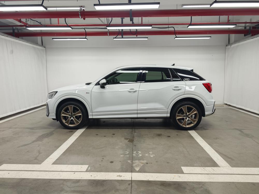 Audi Audi Q2L