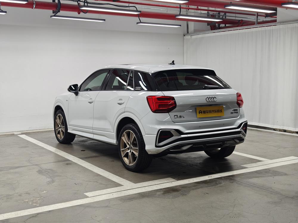 Audi Audi Q2L