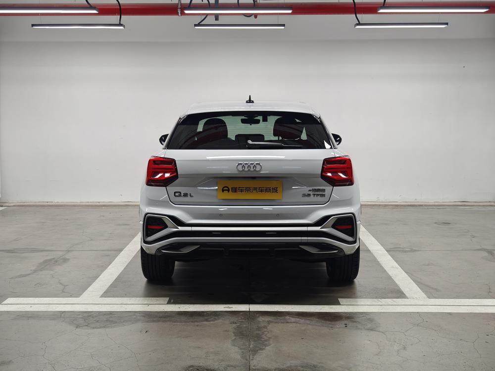 Audi Audi Q2L