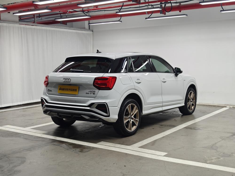 Audi Audi Q2L