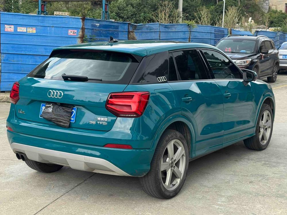 Audi Audi Q2L