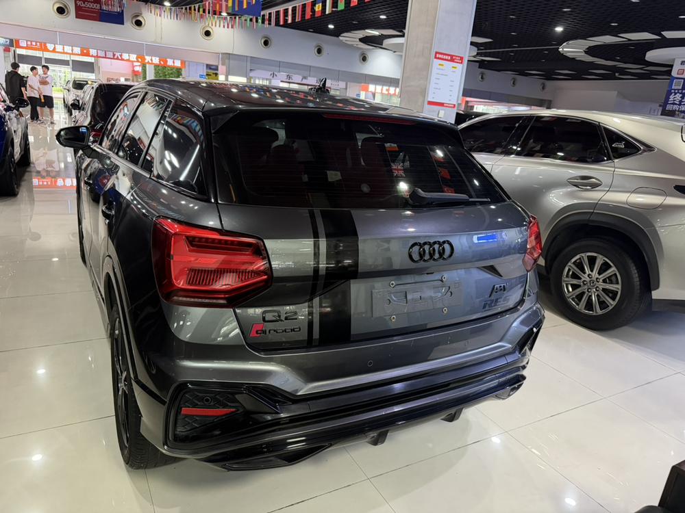 Audi Audi Q2L