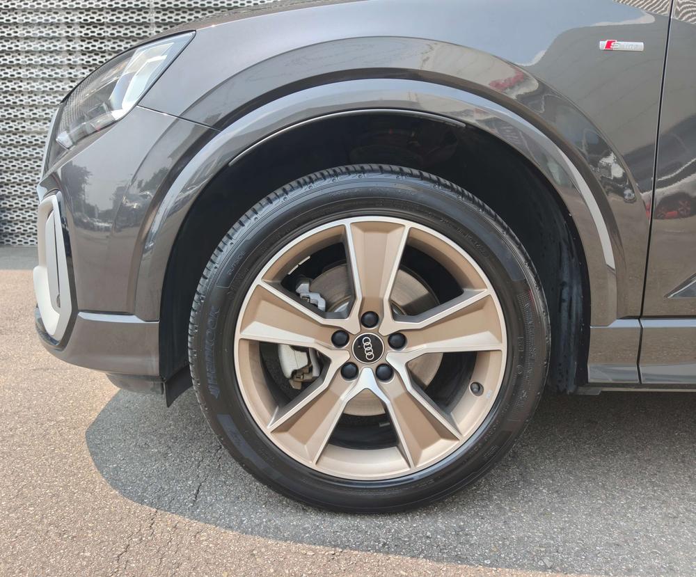 Audi Audi Q2L