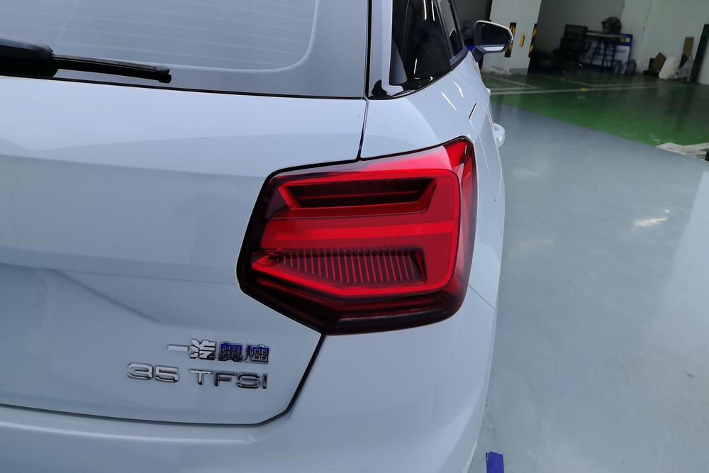 Audi Audi Q2L