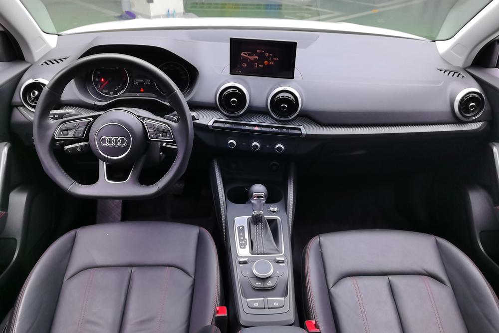 Audi Audi Q2L