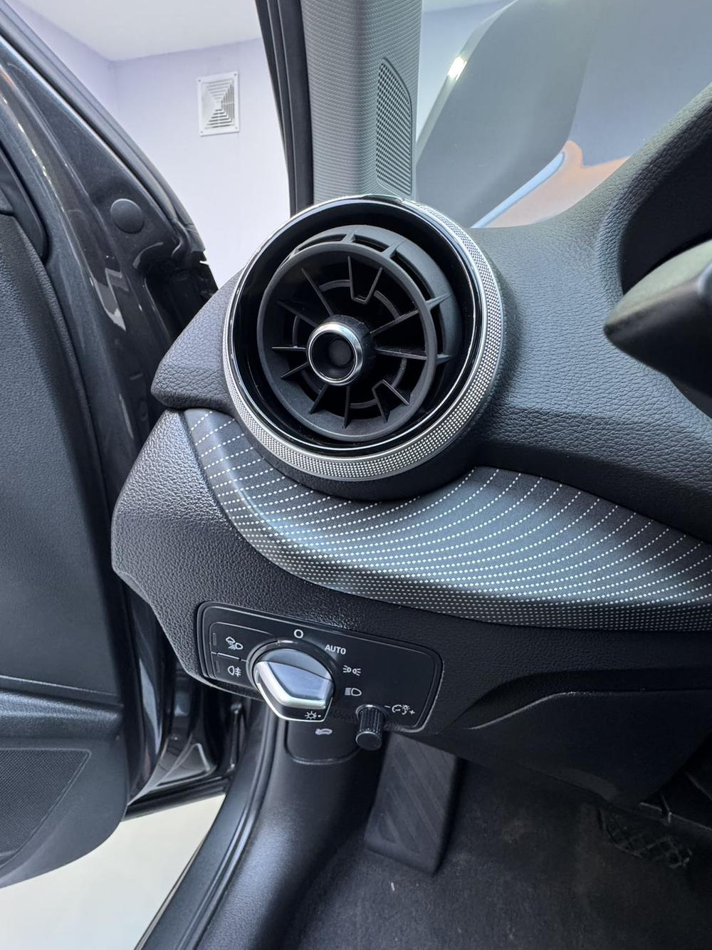 Audi Audi Q2L