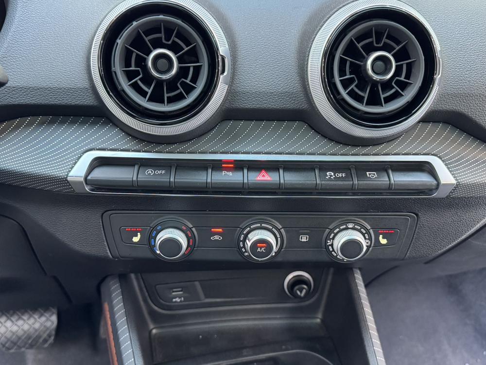 Audi Audi Q2L