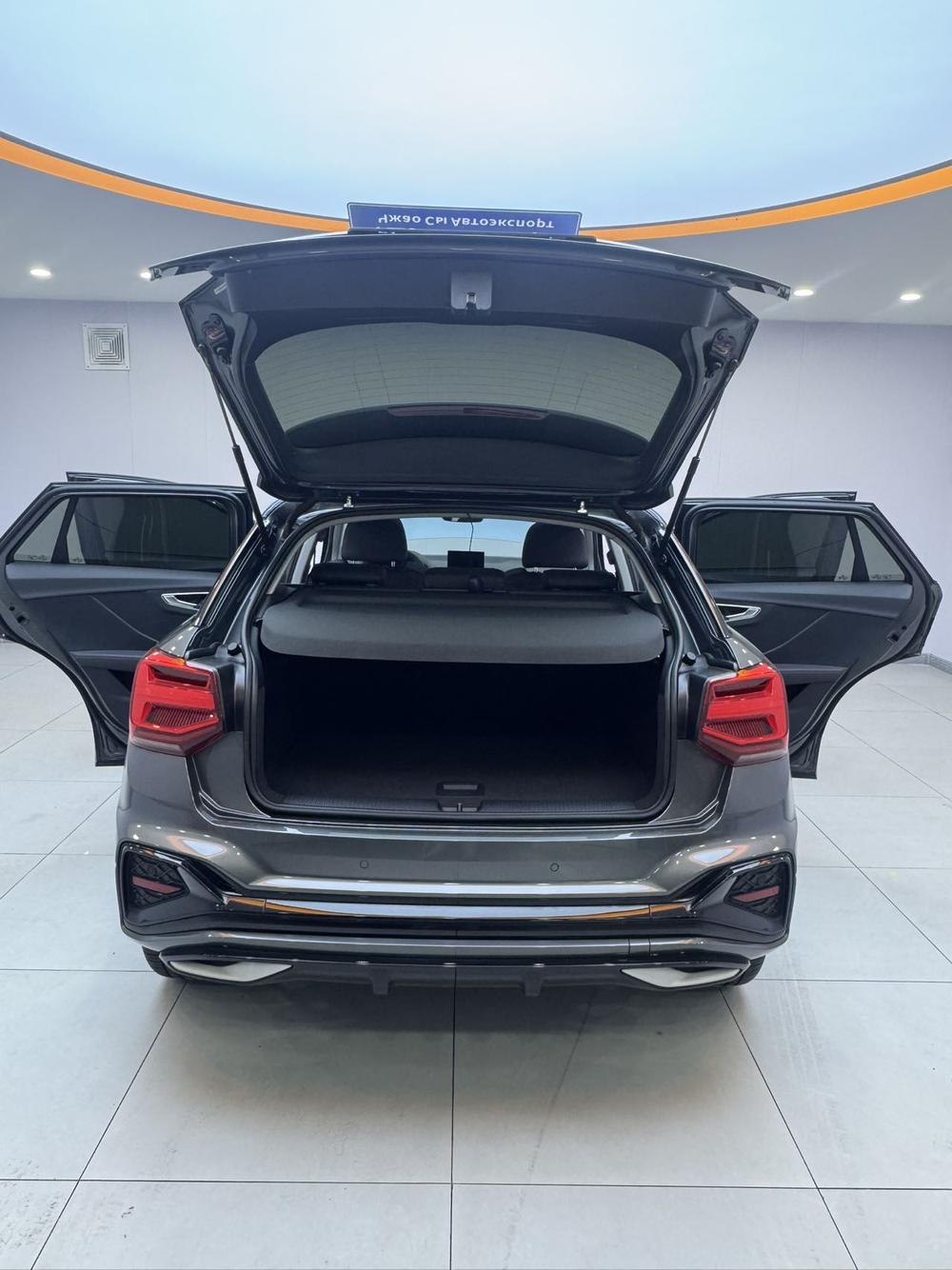 Audi Audi Q2L