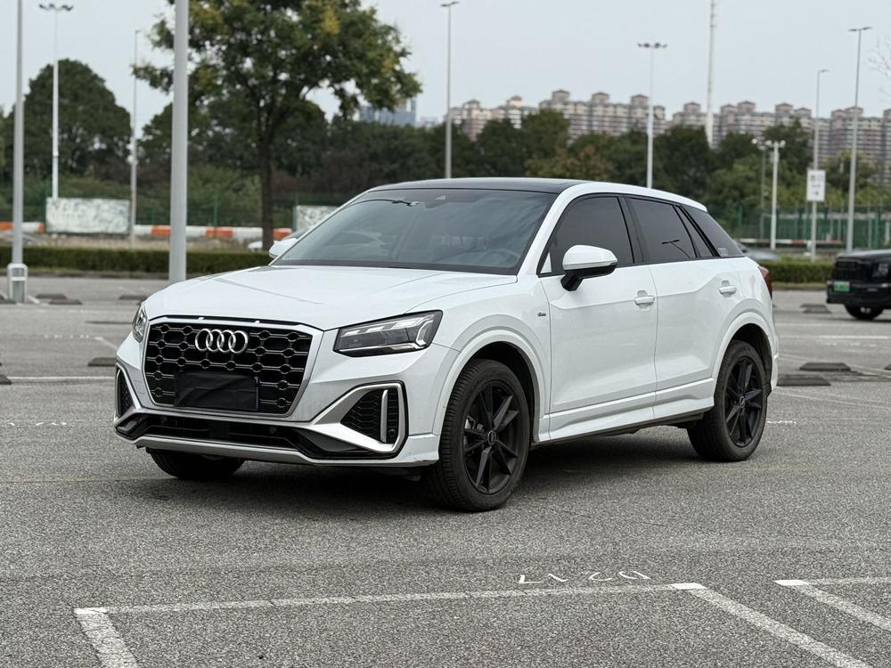 Audi Audi Q2L