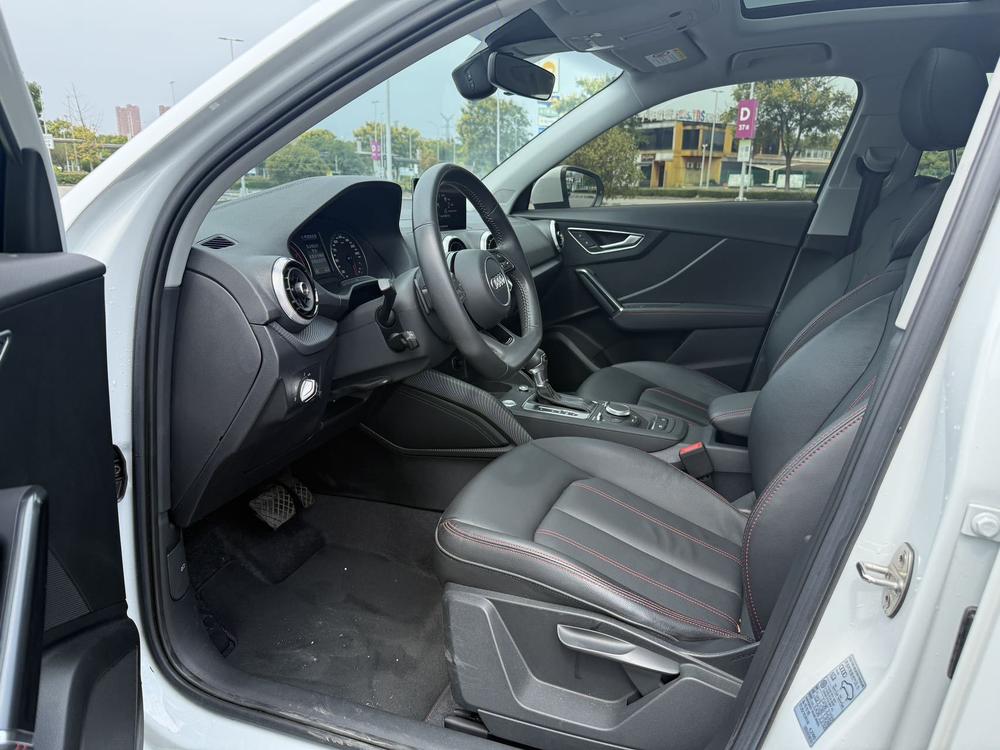 Audi Audi Q2L