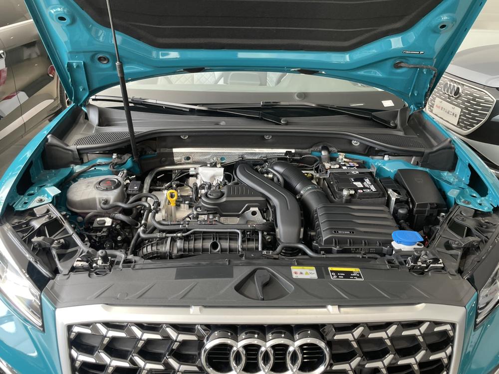 Audi Audi Q2L