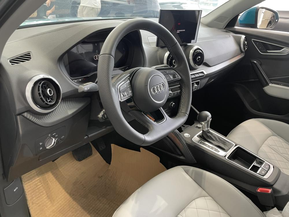 Audi Audi Q2L