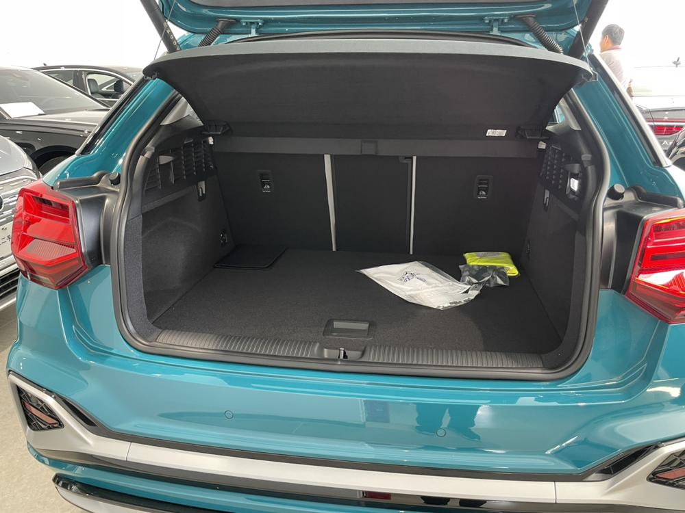 Audi Audi Q2L