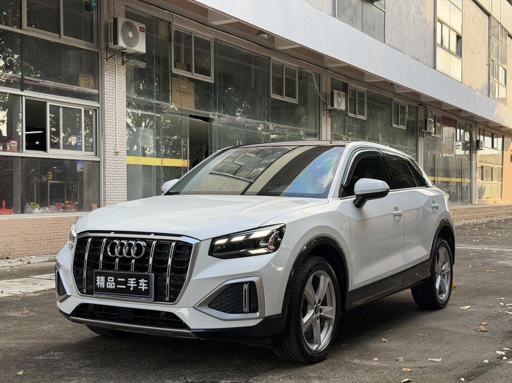 Audi Audi Q2L