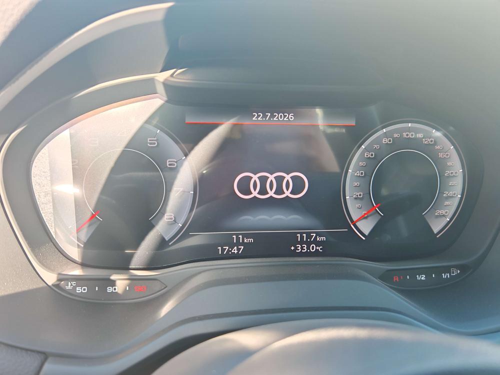Audi Audi Q2L