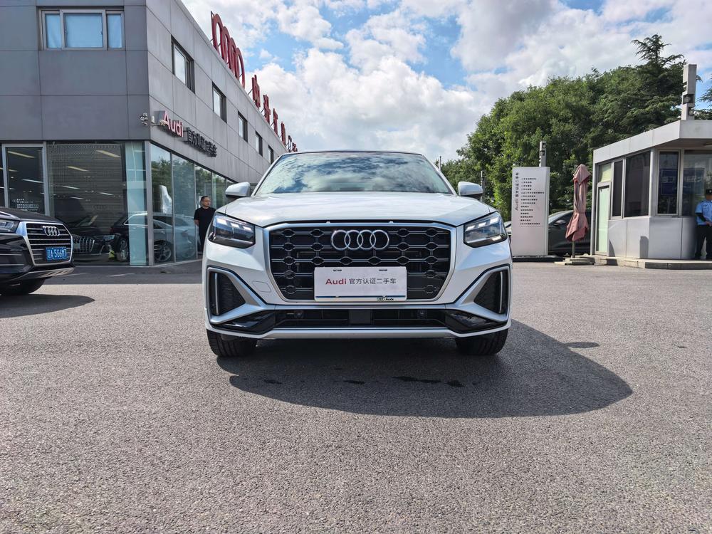 Audi Audi Q2L