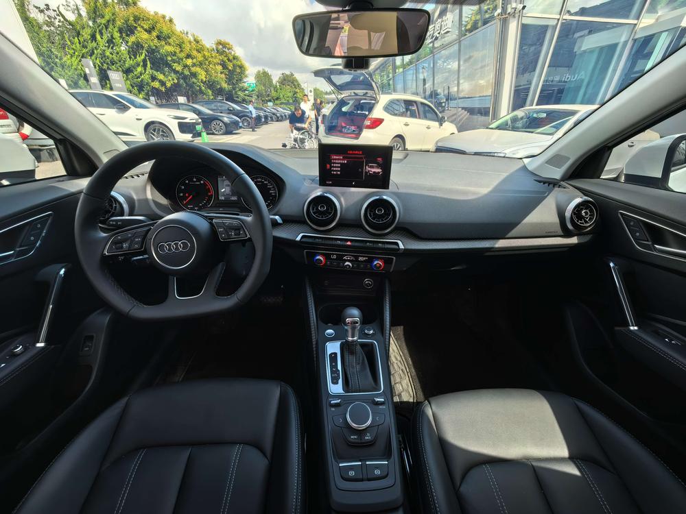 Audi Audi Q2L