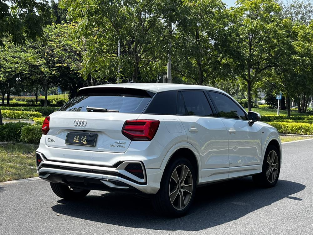Audi Audi Q2L