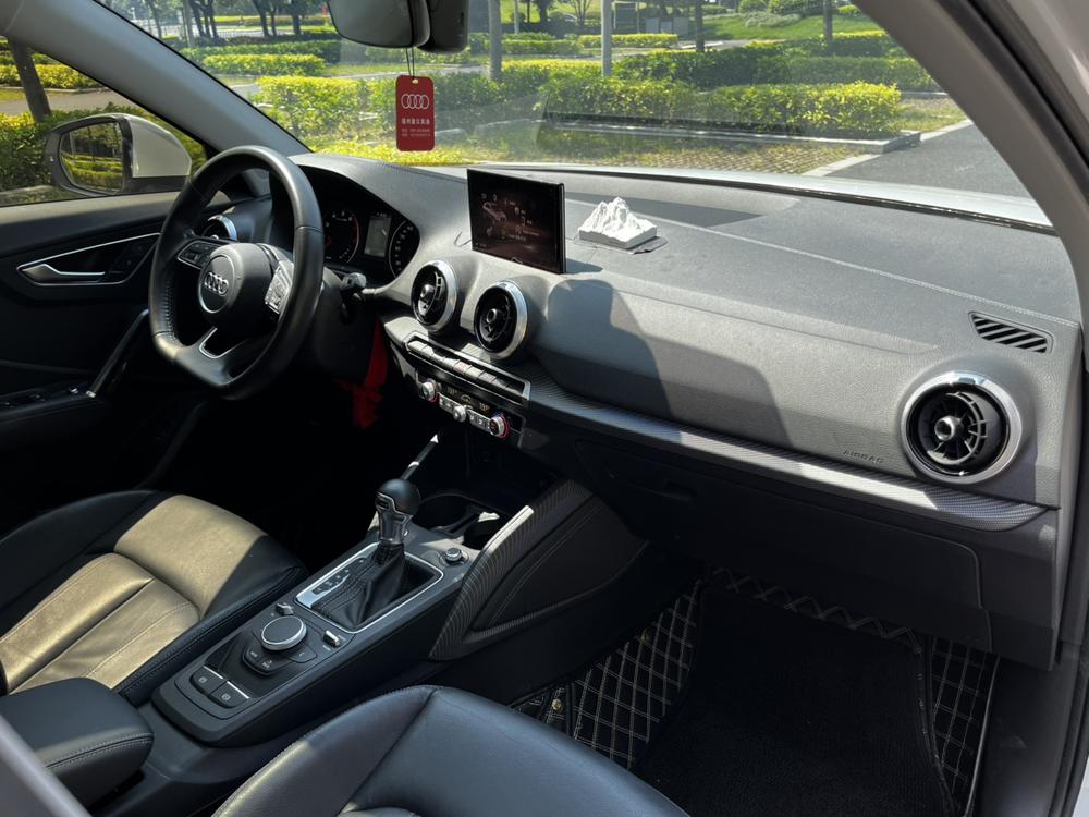 Audi Audi Q2L