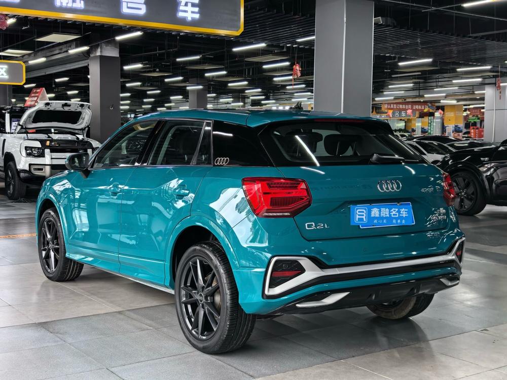 Audi Audi Q2L