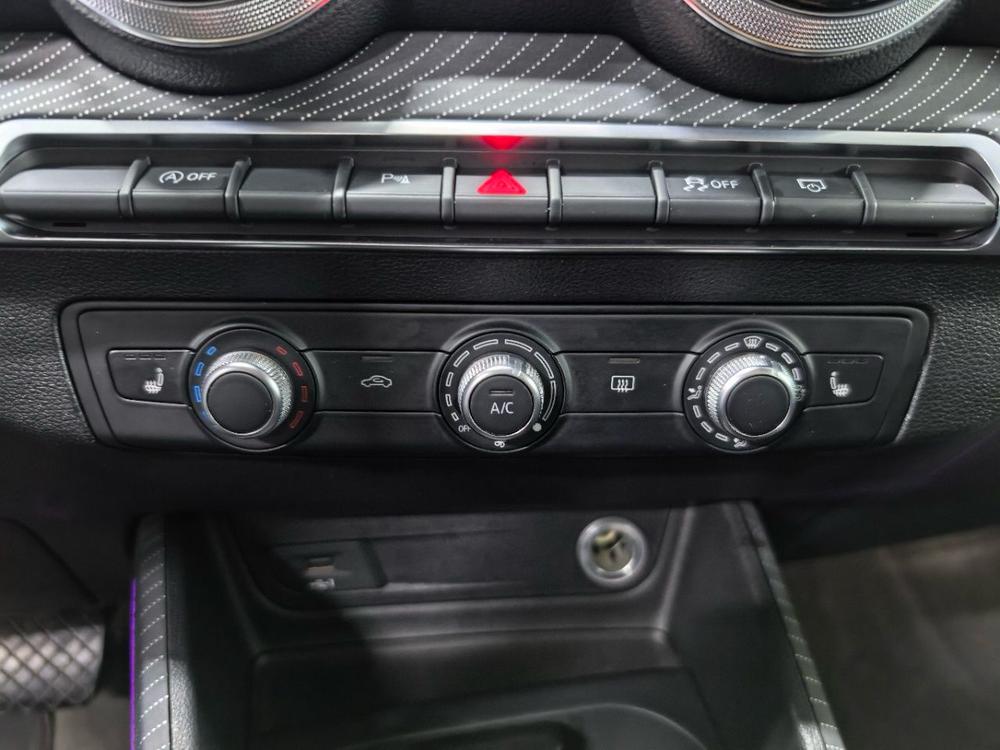 Audi Audi Q2L