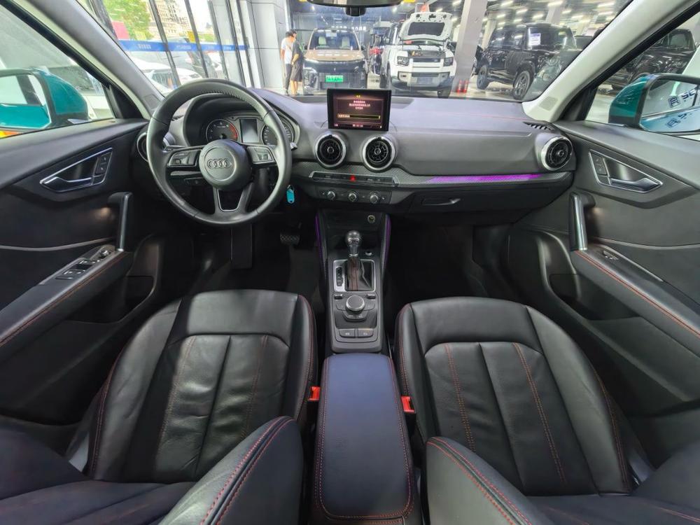 Audi Audi Q2L