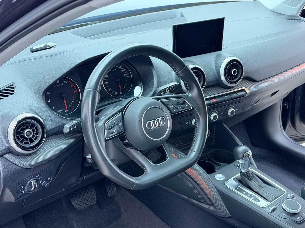 Audi Audi Q2L